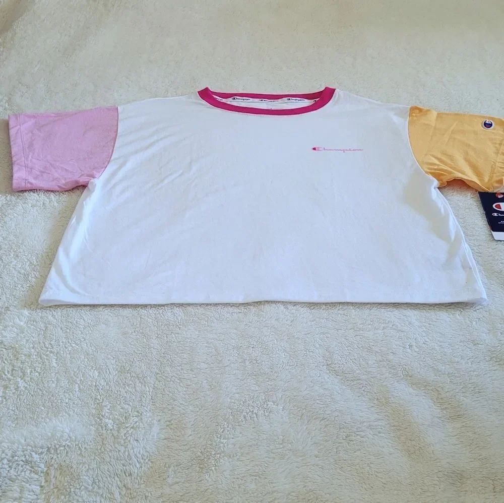 Champion🏆Cropped Color Block Tee👕 - NWT - Picture 14 of 16